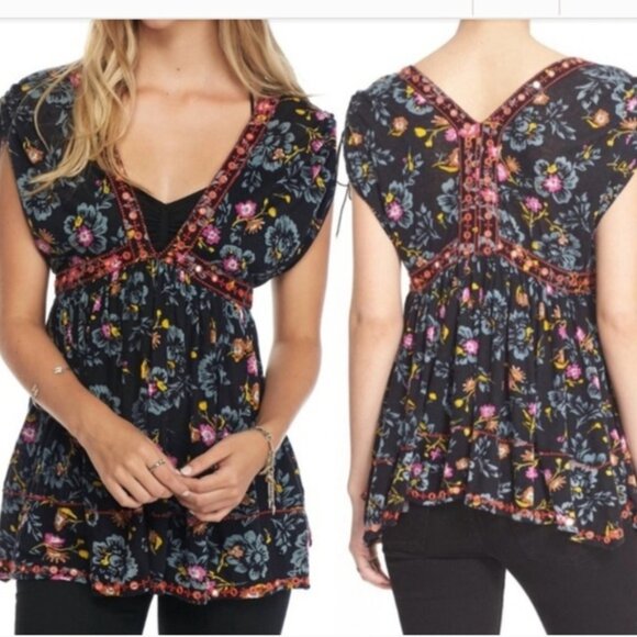 Free People Tops - Free People - Escapades Mirrored Tunic Top | Size Medium | Black & Floral Print